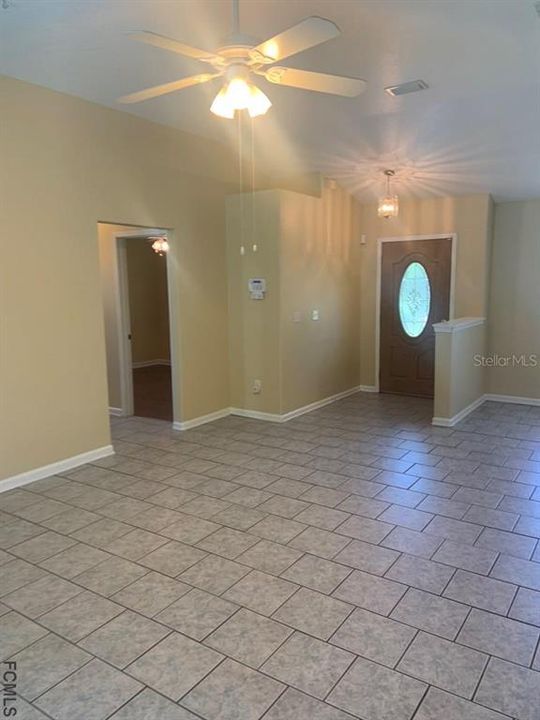 Recently Rented: $2,500 (3 beds, 2 baths, 1312 Square Feet)