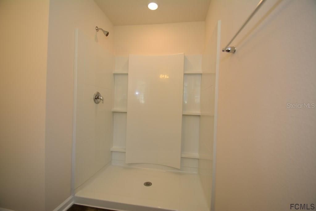 Недавно арендовано: $2,300 (4 спален, 2 ванн, 1700 Квадратных фут)