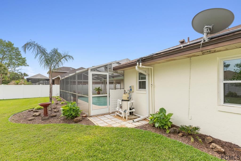 Recently Sold: $425,000 (3 beds, 2 baths, 2000 Square Feet)