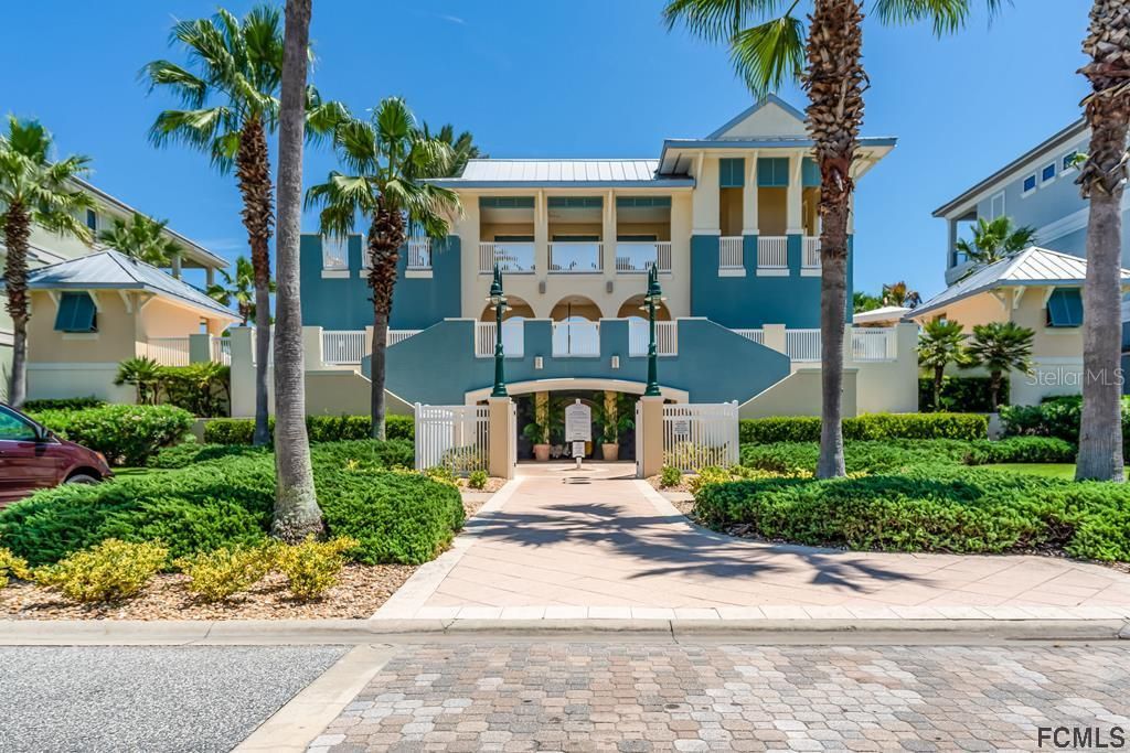 Recently Sold: $3,374,000 (8 beds, 8 baths, 4658 Square Feet)