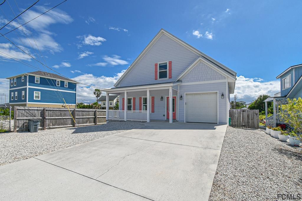 Recently Sold: $899,000 (3 beds, 2 baths, 1791 Square Feet)