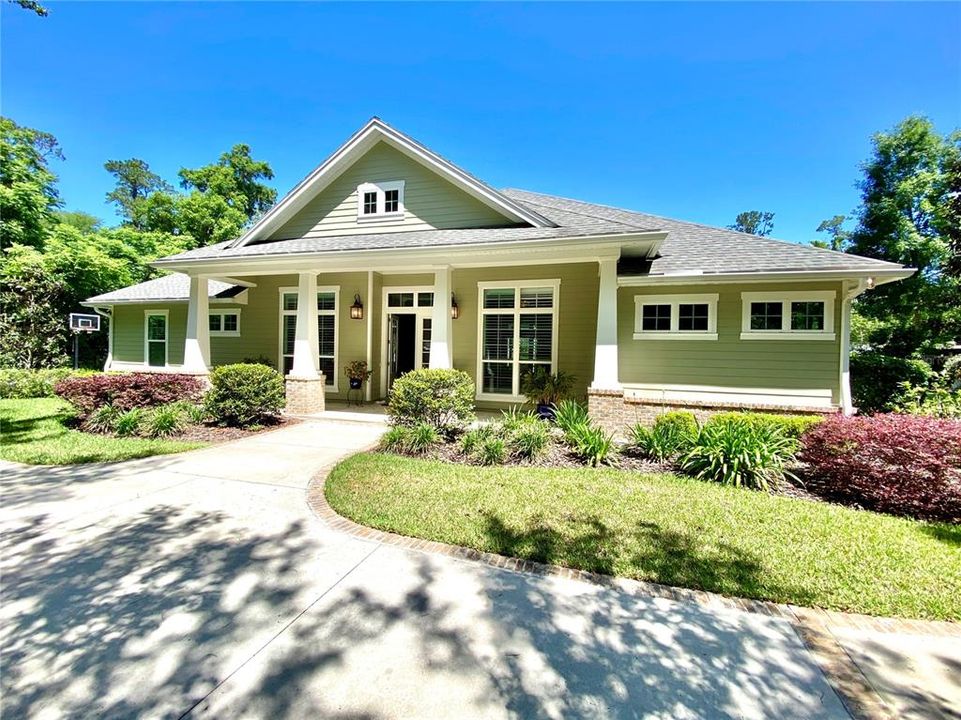 Recently Sold: $1,000,000 (3 beds, 3 baths, 3406 Square Feet)