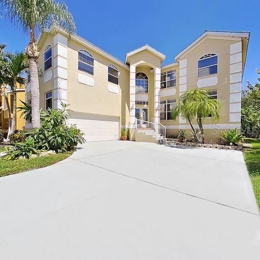Recently Sold: $965,373 (4 beds, 3 baths, 3874 Square Feet)