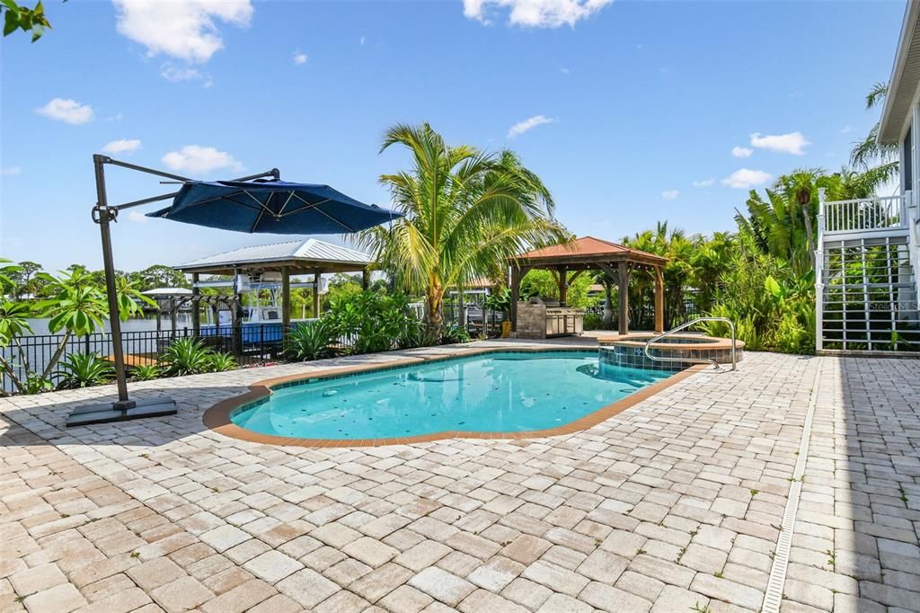 Recently Sold: $1,260,000 (4 beds, 2 baths, 2525 Square Feet)