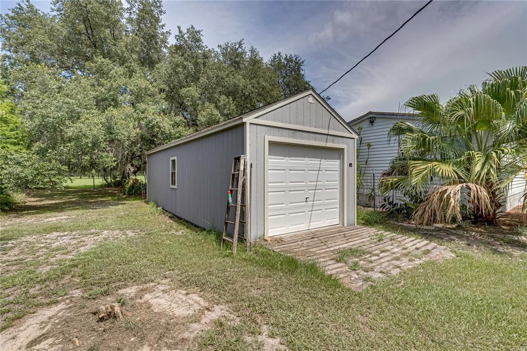 Recently Sold: $225,000 (3 beds, 2 baths, 1440 Square Feet)