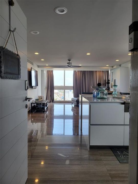 Recently Sold: $495,000 (2 beds, 2 baths, 1182 Square Feet)