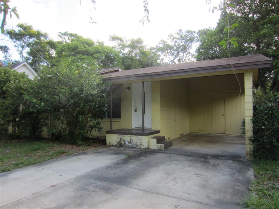 Recently Sold: $210,000 (3 beds, 2 baths, 1489 Square Feet)