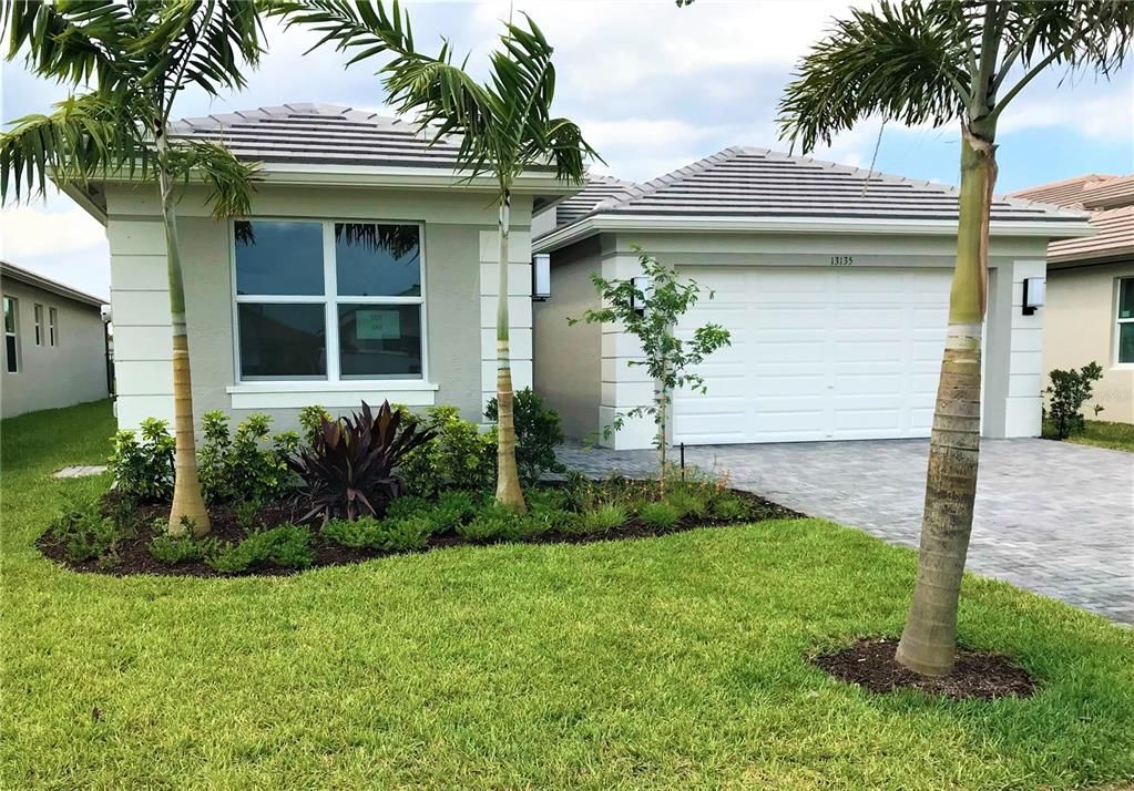 Recently Sold: $491,834 (3 beds, 3 baths, 2358 Square Feet)