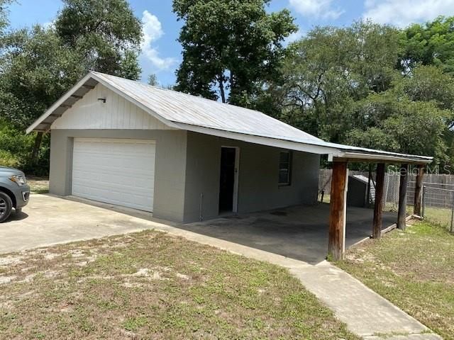 Recently Sold: $129,900 (3 beds, 2 baths, 1344 Square Feet)