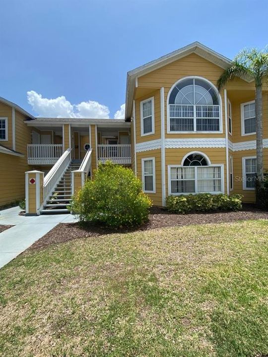 Recently Sold: $240,000 (3 beds, 2 baths, 1357 Square Feet)