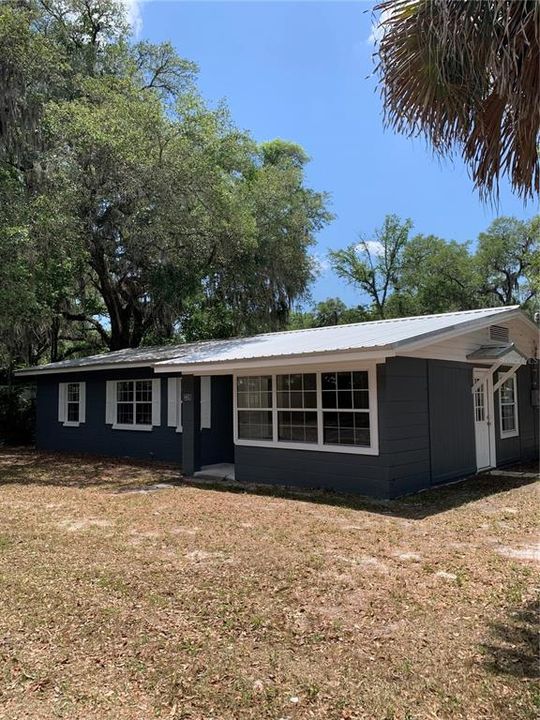 Recently Sold: $130,000 (3 beds, 1 baths, 1240 Square Feet)