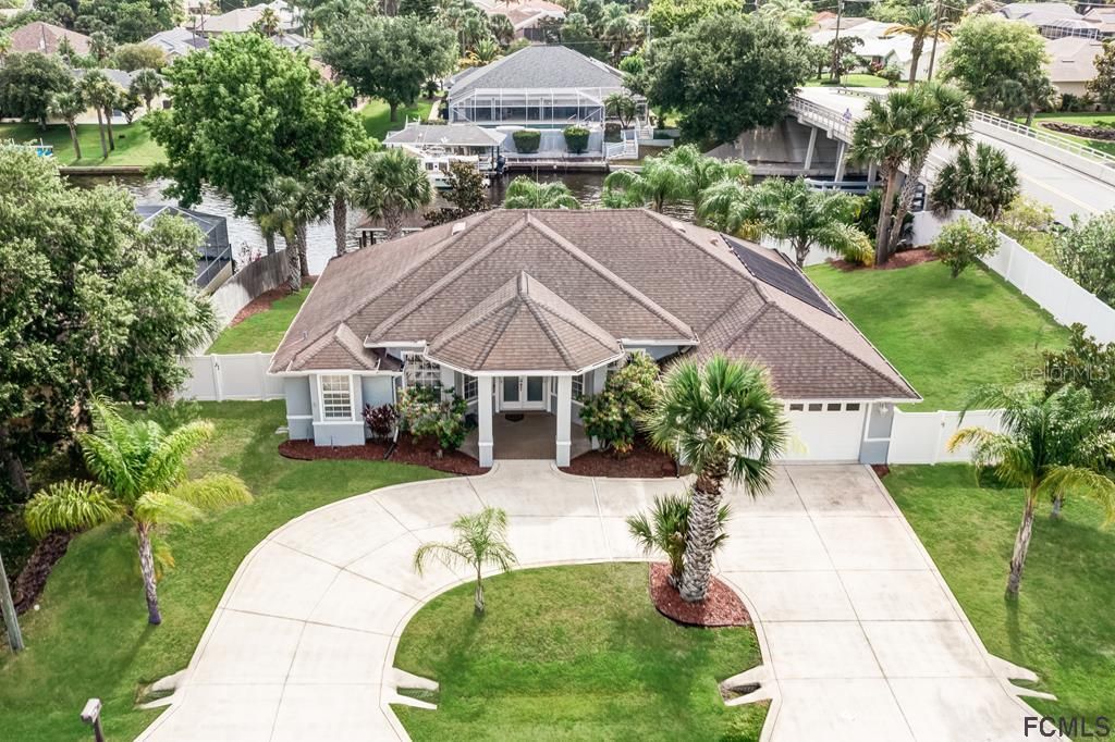 Recently Sold: $774,999 (3 beds, 2 baths, 2155 Square Feet)