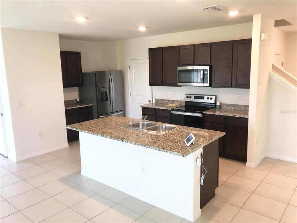 Recently Rented: $2,700 (4 beds, 2 baths, 2260 Square Feet)