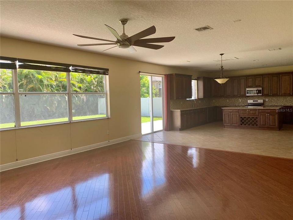Recently Rented: $3,750 (4 beds, 2 baths, 3816 Square Feet)