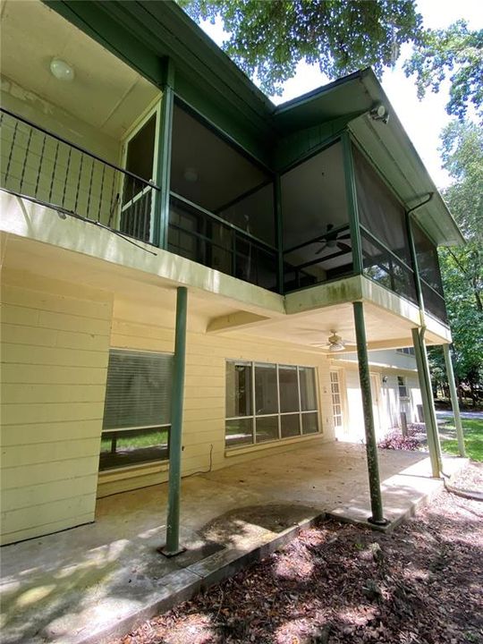 Screen porch 2-story