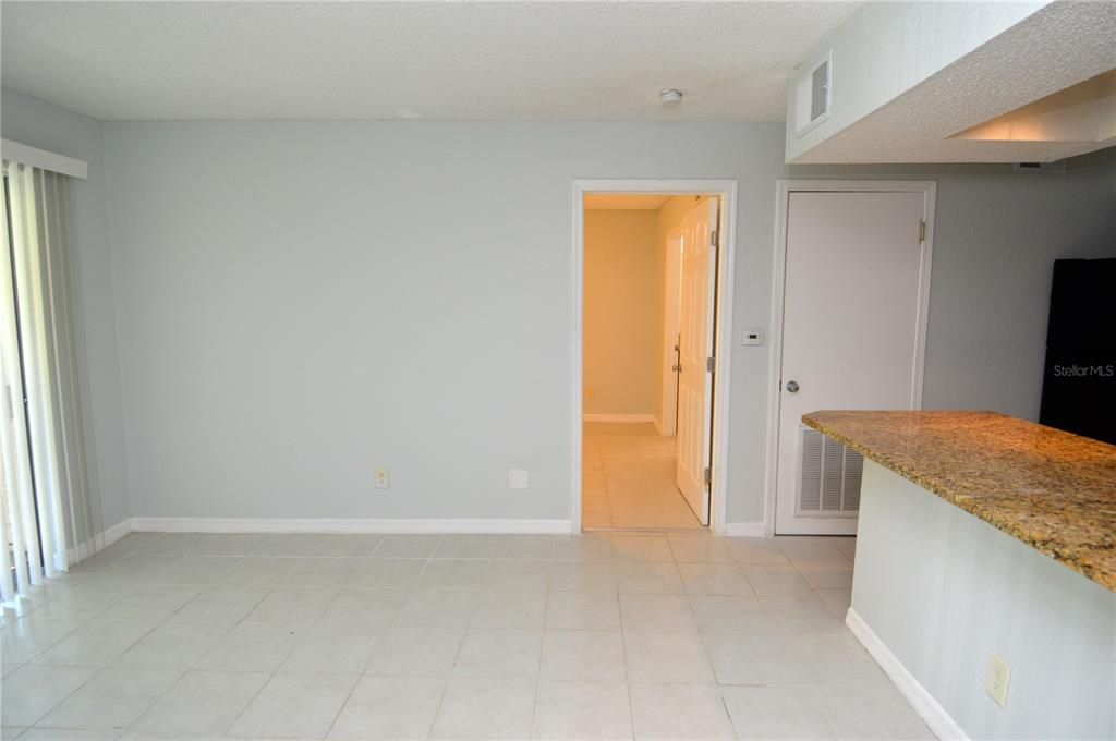 Recently Rented: $1,200 (1 beds, 1 baths, 468 Square Feet)