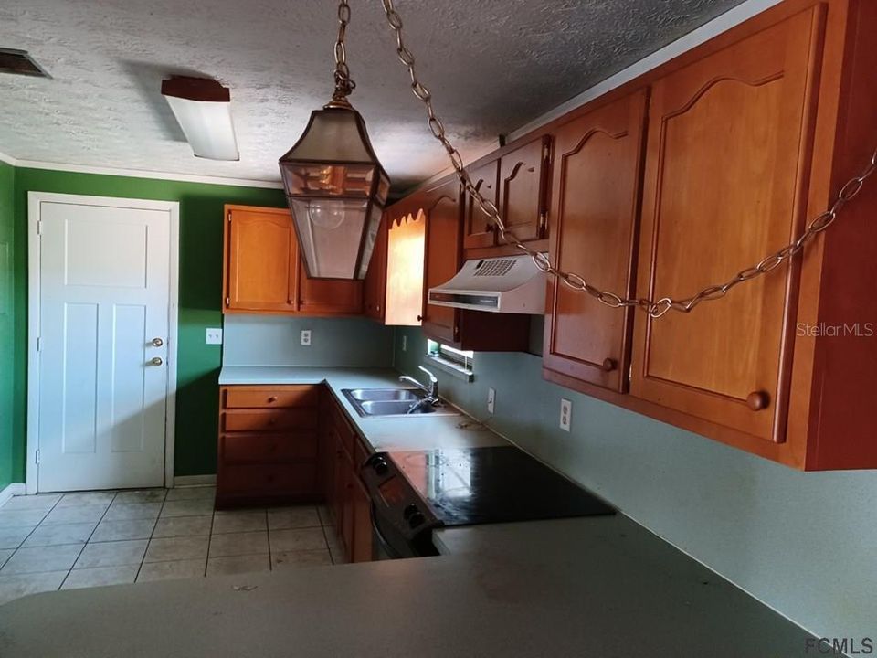 Recently Sold: $166,900 (3 beds, 2 baths, 1200 Square Feet)