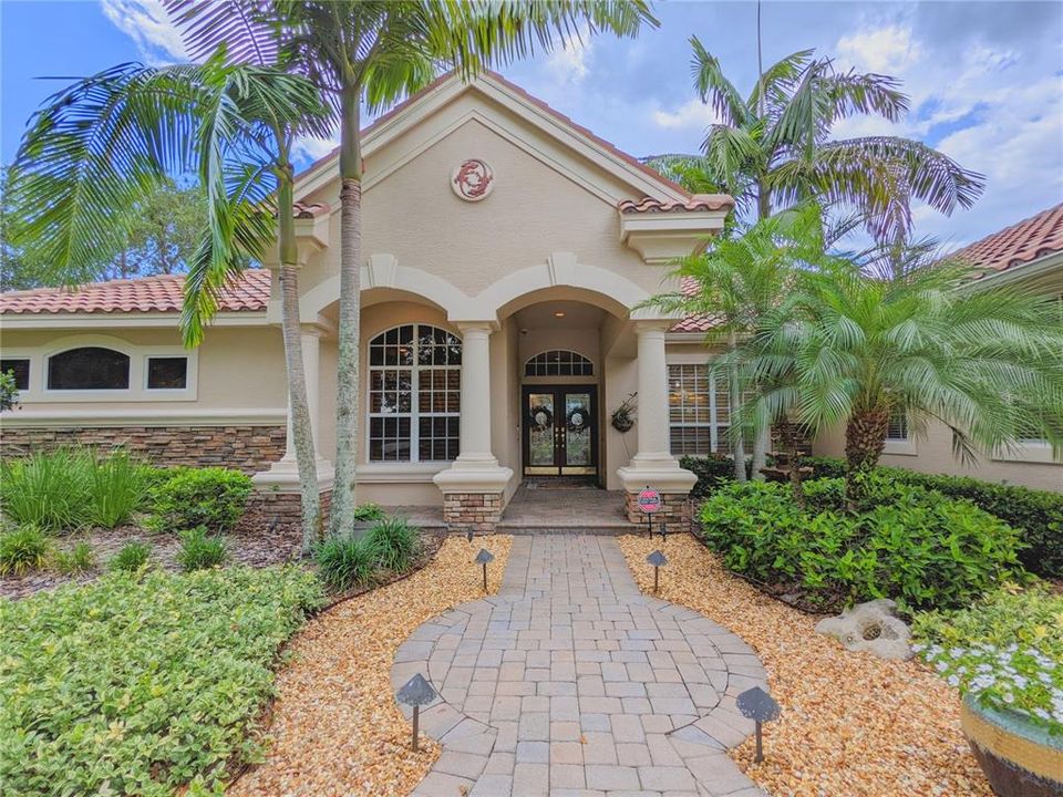 Недавно арендовано: $7,950 (5 спален, 4 ванн, 4449 Квадратных фут)