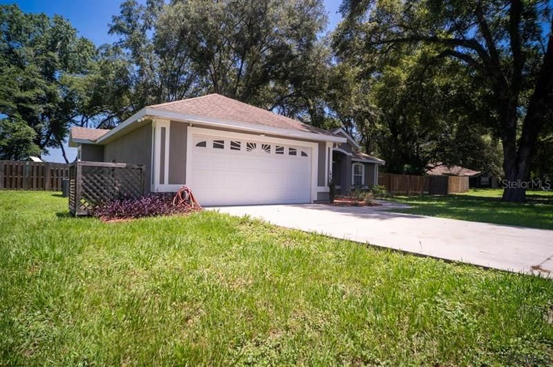 Recently Sold: $299,000 (3 beds, 2 baths, 1760 Square Feet)