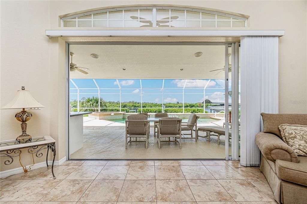 Recently Sold: $995,000 (4 beds, 3 baths, 2843 Square Feet)