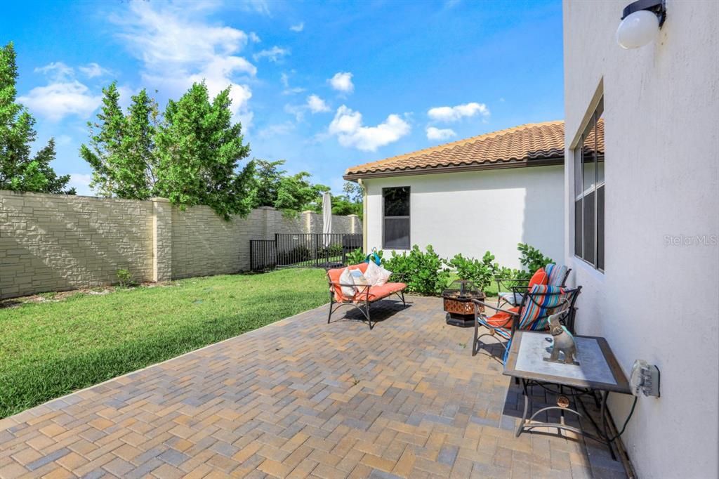 Recently Sold: $529,000 (3 beds, 2 baths, 1687 Square Feet)