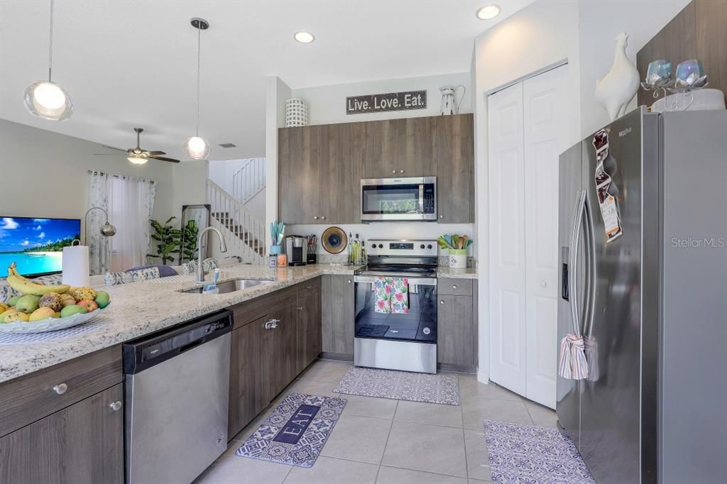 Recently Sold: $529,000 (3 beds, 2 baths, 1687 Square Feet)