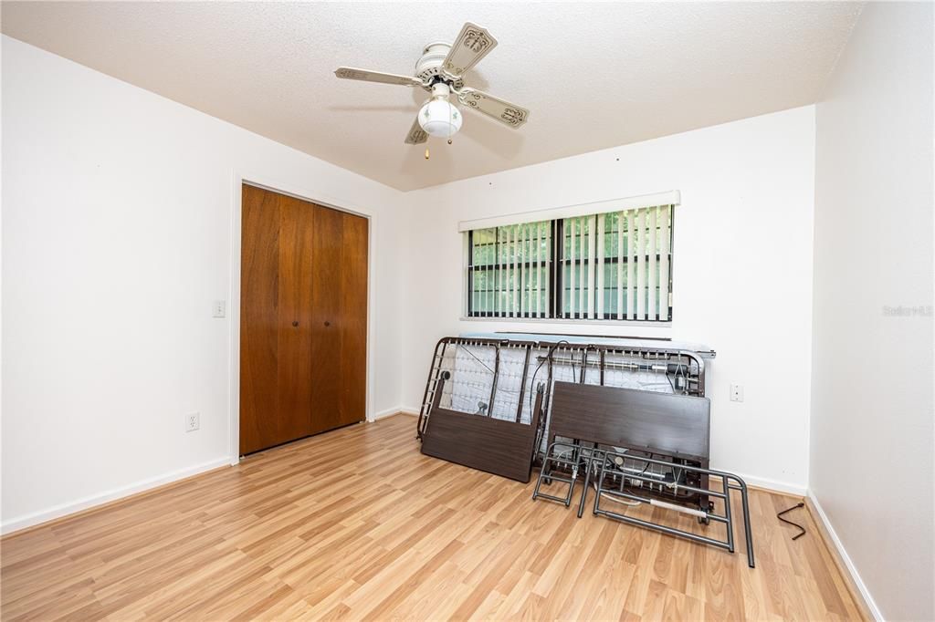 Vendido Recientemente: $369,000 (3 camas, 2 baños, 1421 Pies cuadrados)