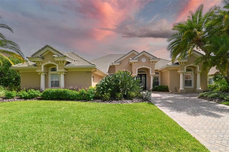 Recently Sold: $1,400,000 (4 beds, 4 baths, 3942 Square Feet)