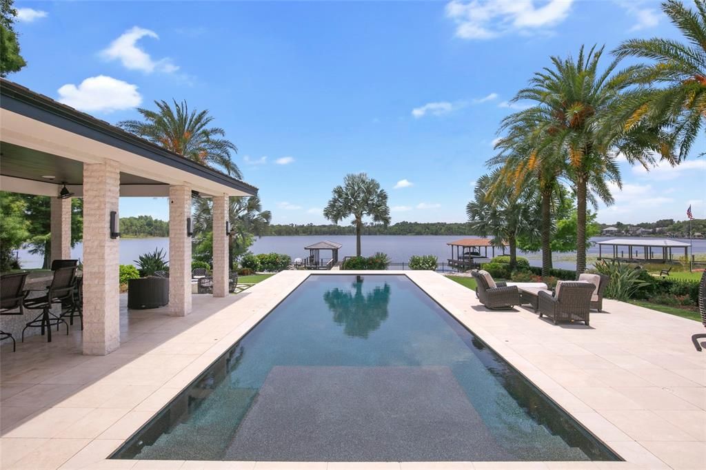 Recently Sold: $3,900,000 (5 beds, 4 baths, 5943 Square Feet)