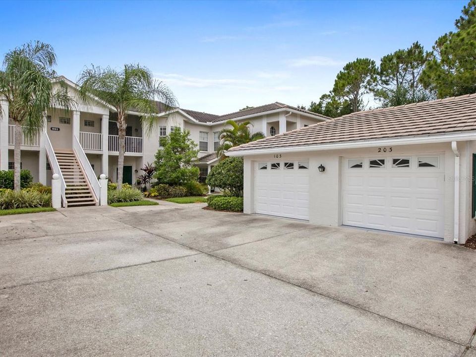 For Rent: $5,000 (2 beds, 2 baths, 1280 Square Feet)