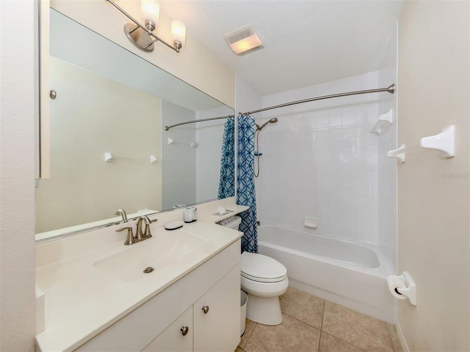 For Rent: $5,000 (2 beds, 2 baths, 1280 Square Feet)