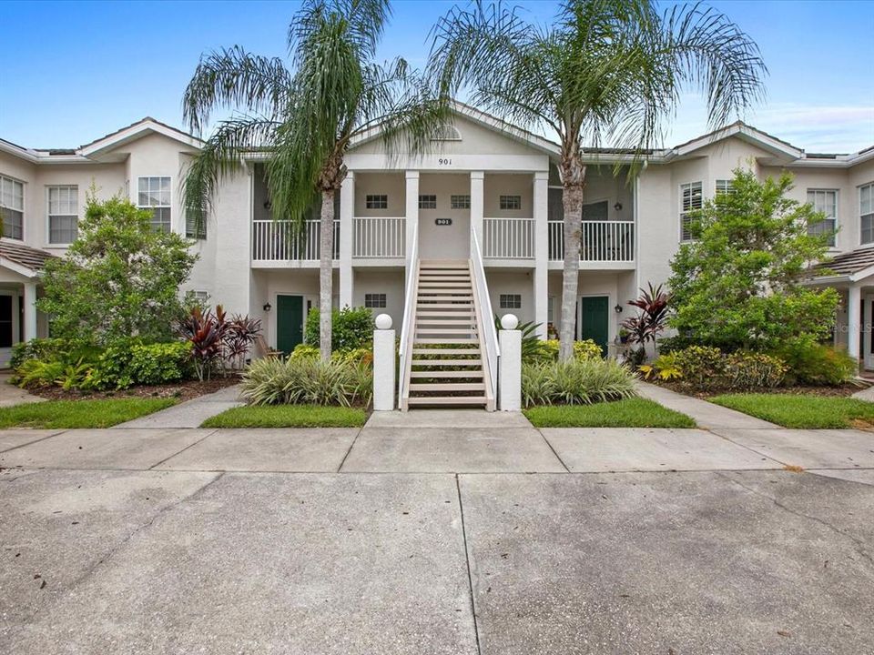 For Rent: $5,000 (2 beds, 2 baths, 1280 Square Feet)