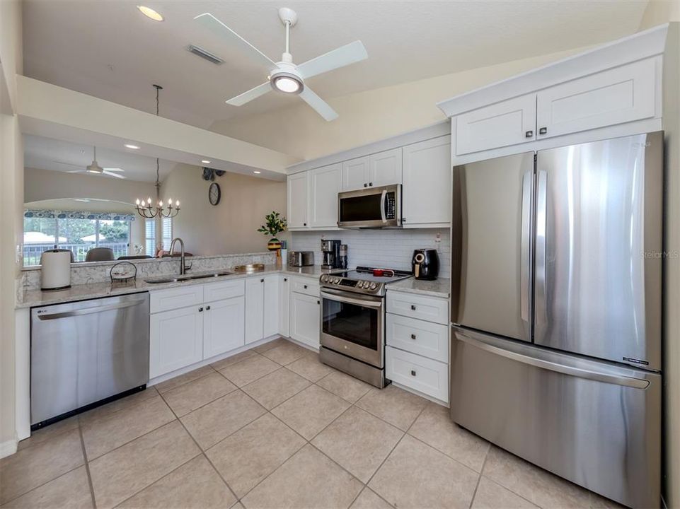 For Rent: $5,000 (2 beds, 2 baths, 1280 Square Feet)