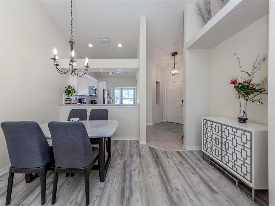 For Rent: $5,000 (2 beds, 2 baths, 1280 Square Feet)