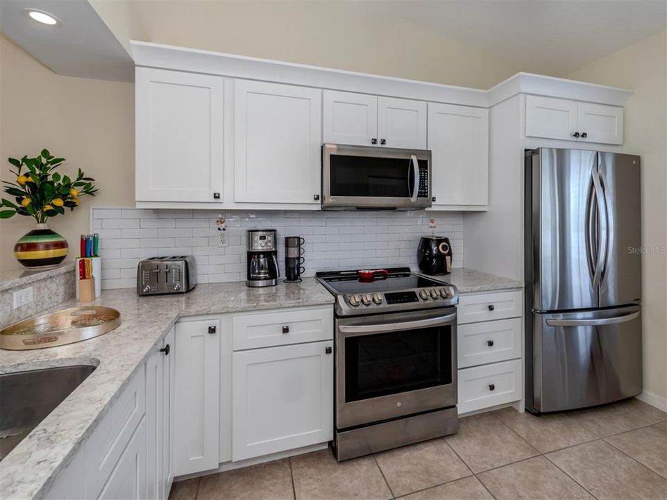 For Rent: $5,000 (2 beds, 2 baths, 1280 Square Feet)