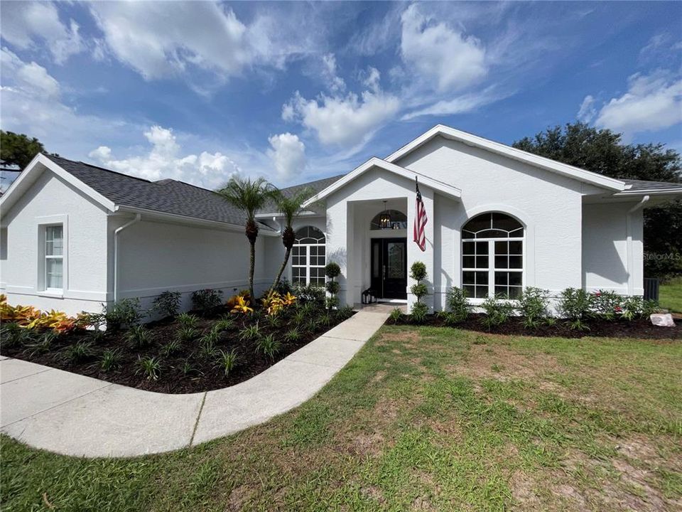 Recently Sold: $1,074,000 (4 beds, 3 baths, 2734 Square Feet)