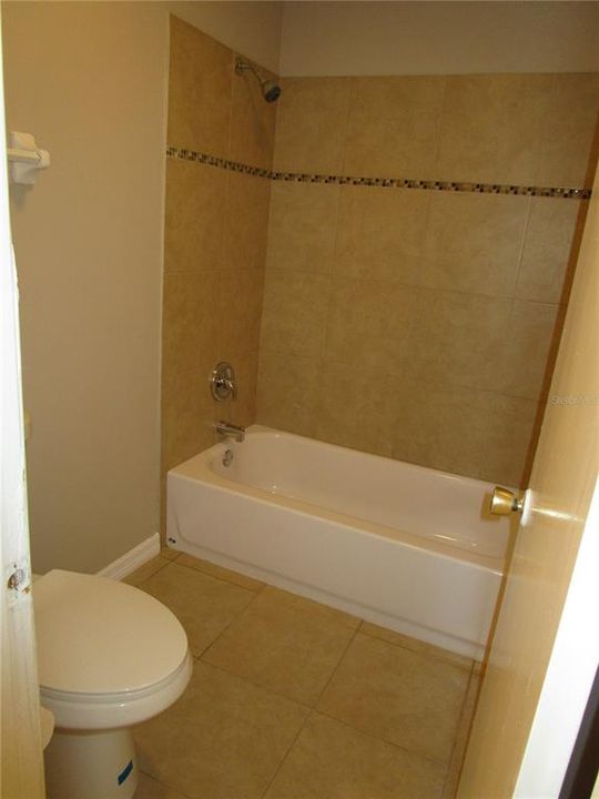 Недавно арендовано: $1,100 (2 спален, 1 ванн, 1674 Квадратных фут)
