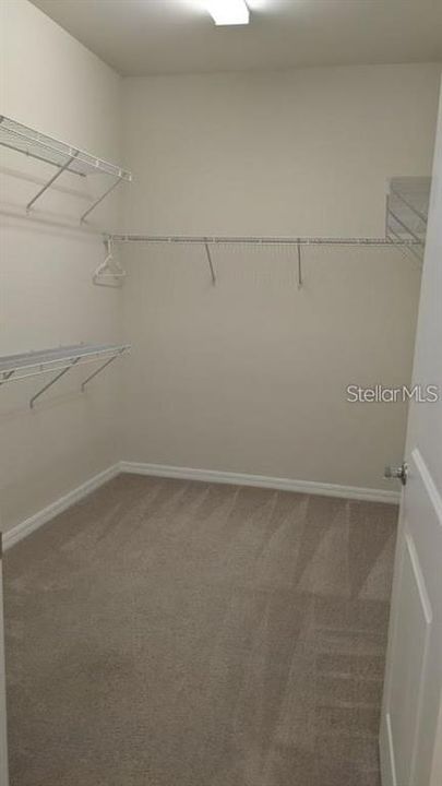 Recently Rented: $3,000 (2 beds, 2 baths, 1965 Square Feet)