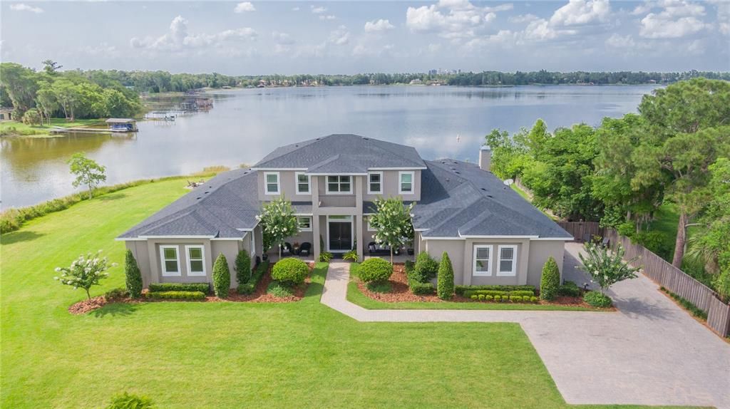 Recently Sold: $1,949,900 (5 beds, 4 baths, 4793 Square Feet)