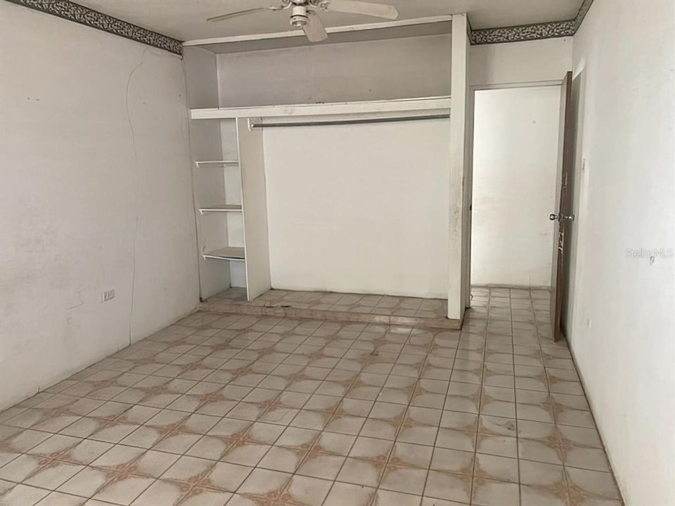 Vendido Recientemente: $62,000 (3 camas, 2 baños, 850 Pies cuadrados)