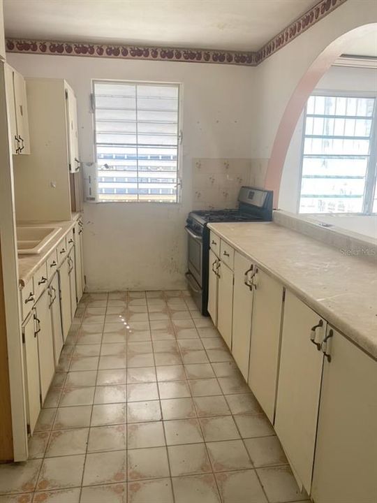 Vendido Recientemente: $62,000 (3 camas, 2 baños, 850 Pies cuadrados)