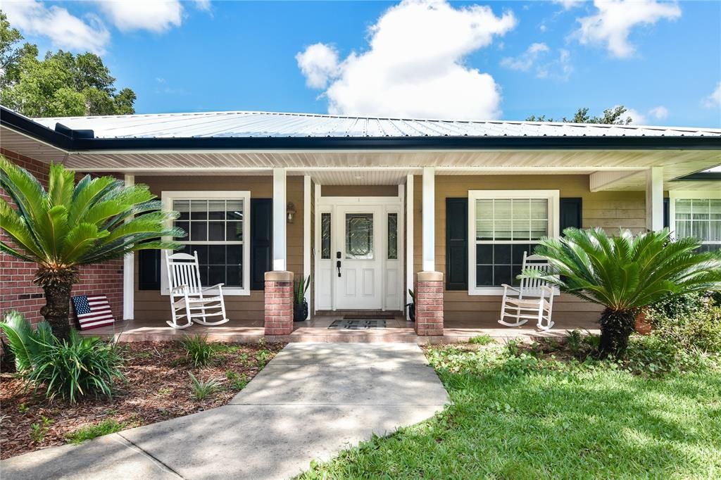 Recently Sold: $562,500 (3 beds, 2 baths, 2191 Square Feet)