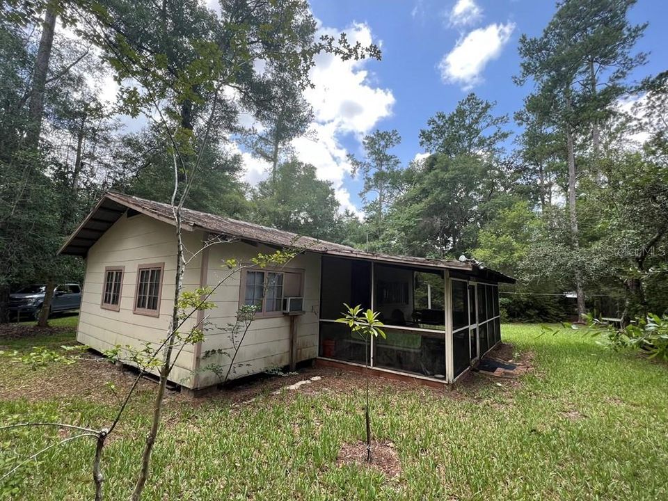 Recently Sold: $240,000 (2 beds, 1 baths, 600 Square Feet)