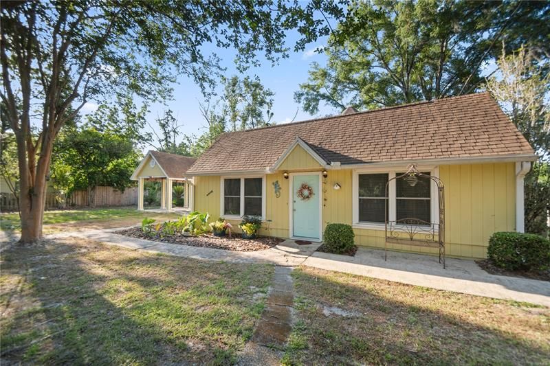 Recently Sold: $285,000 (3 beds, 2 baths, 1526 Square Feet)