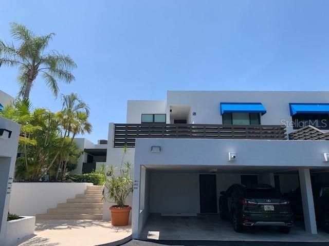 Vendido Recientemente: $925,000 (2 camas, 2 baños, 1685 Pies cuadrados)