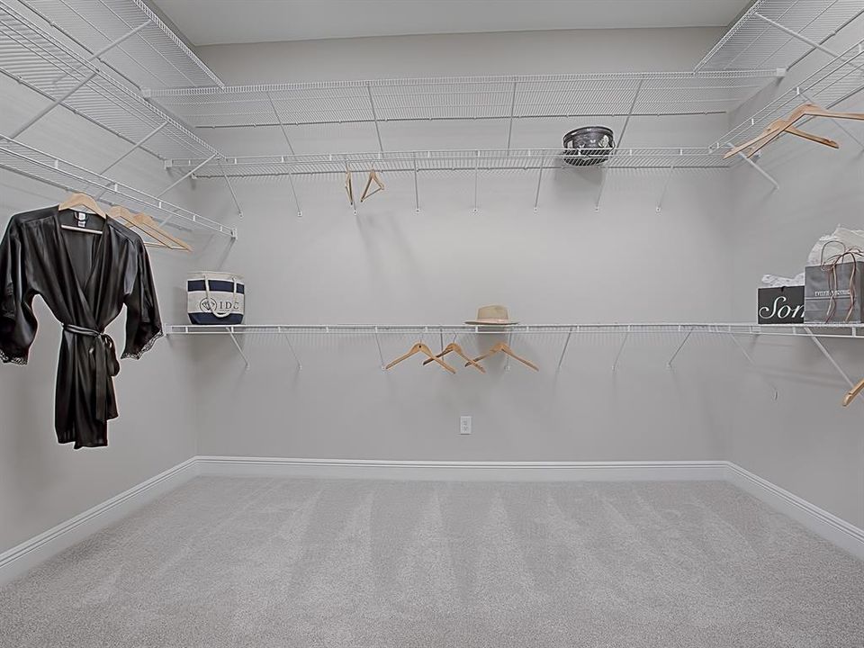 LOTS OF ROOM IN THIS CLOSET!