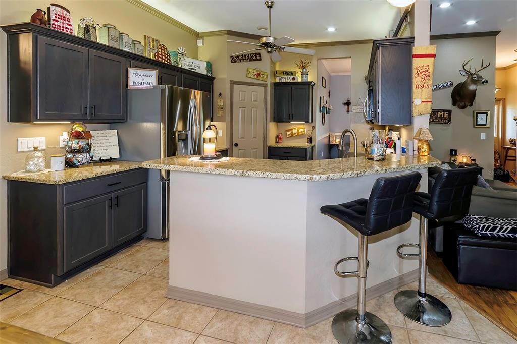 Kitchen with Breakfast Bar