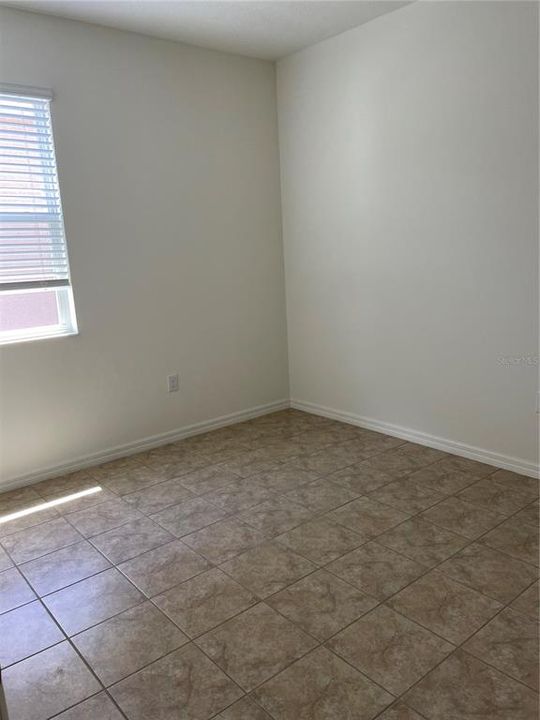 Recently Rented: $3,000 (4 beds, 2 baths, 1707 Square Feet)