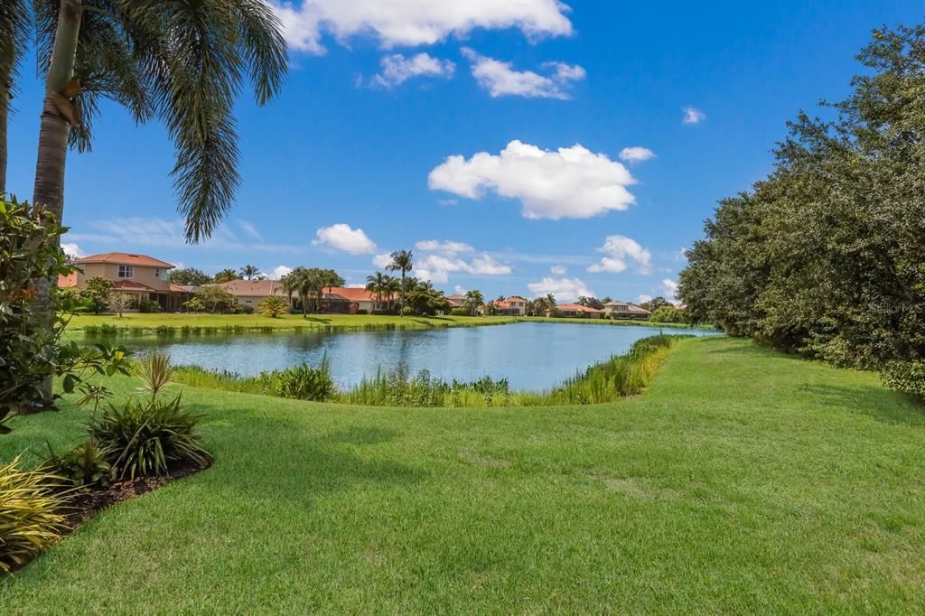 Recently Sold: $650,000 (4 beds, 3 baths, 2509 Square Feet)