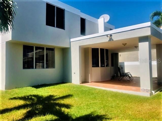 Vendido Recientemente: $390,000 (4 camas, 2 baños, 2050 Pies cuadrados)